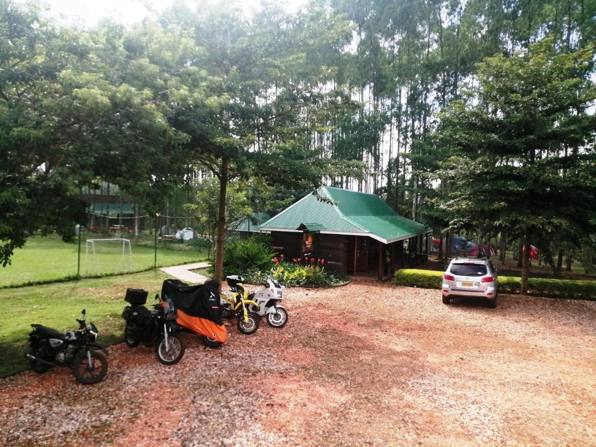Murchison Backpackers Masindi Ngoại thất bức ảnh