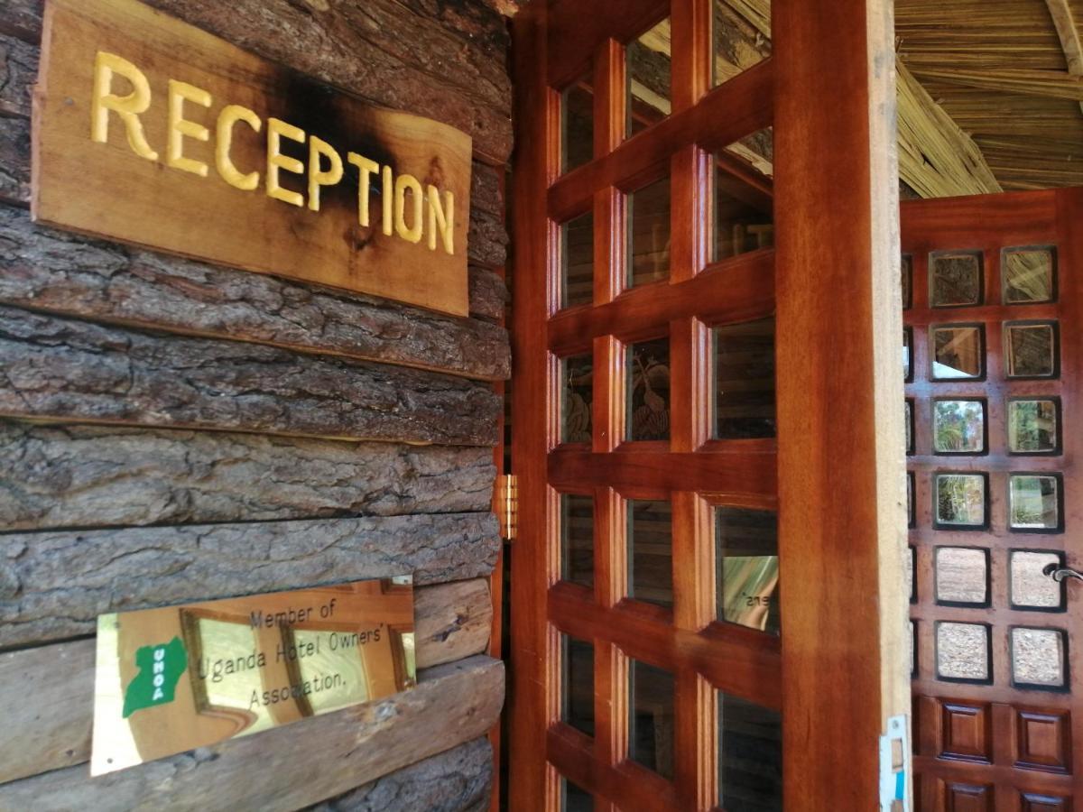 Murchison Backpackers Masindi Ngoại thất bức ảnh