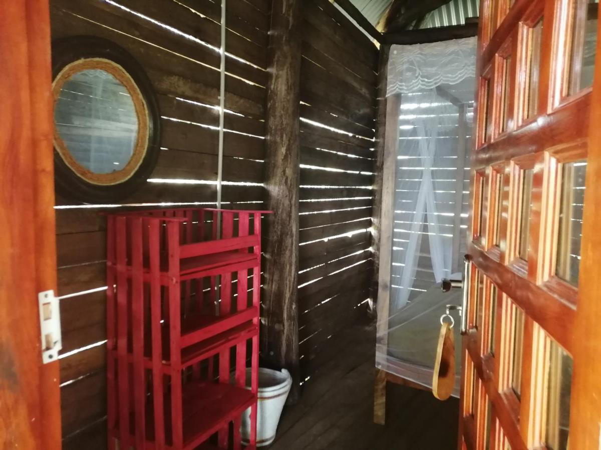 Murchison Backpackers Masindi Ngoại thất bức ảnh